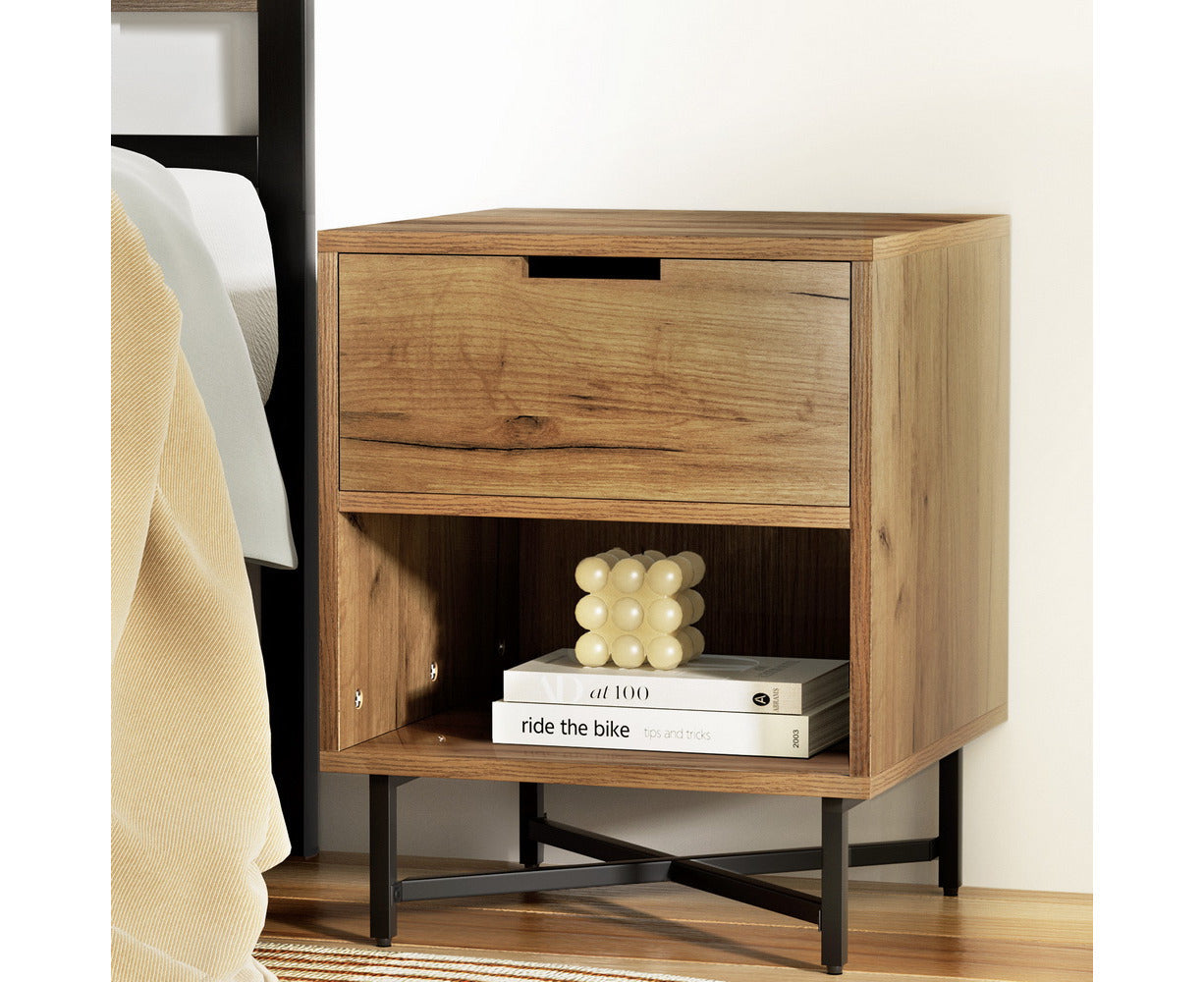 Kravu Bedside Table 